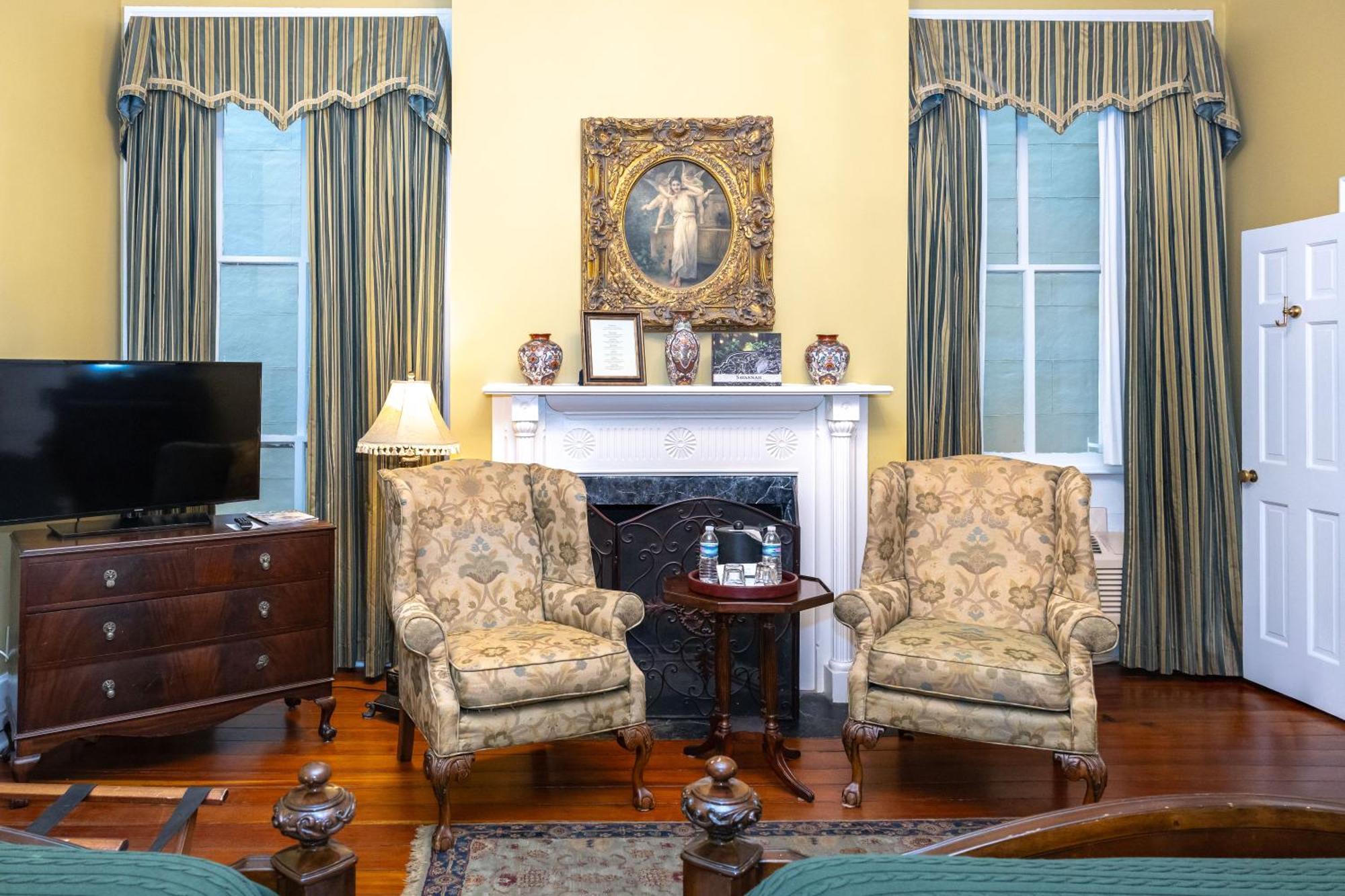เอลิซา ทอมป์สัน เฮาส์ Bed & Breakfast ซาวานนาห์ ภายนอก รูปภาพ